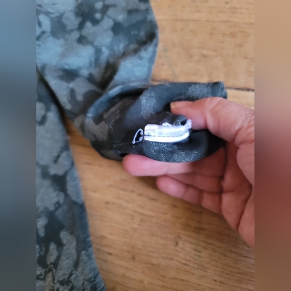 Gymshark Adapt High-Waisted Camo Seamless Leggings,  Dark Green, Size XS - Picture 6 of 6